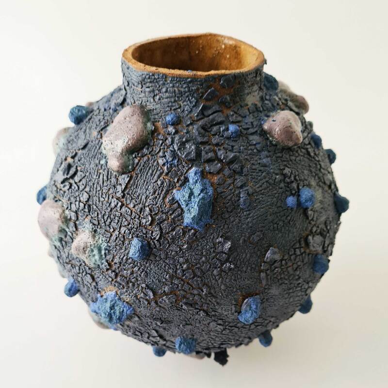 fiorenza-ceramics-moon-jar-black